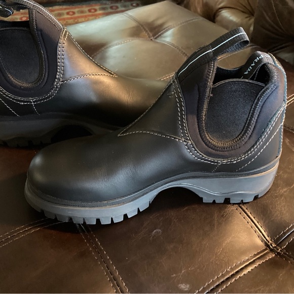 (NEVER USED) Prada Boots - Picture 2 of 5